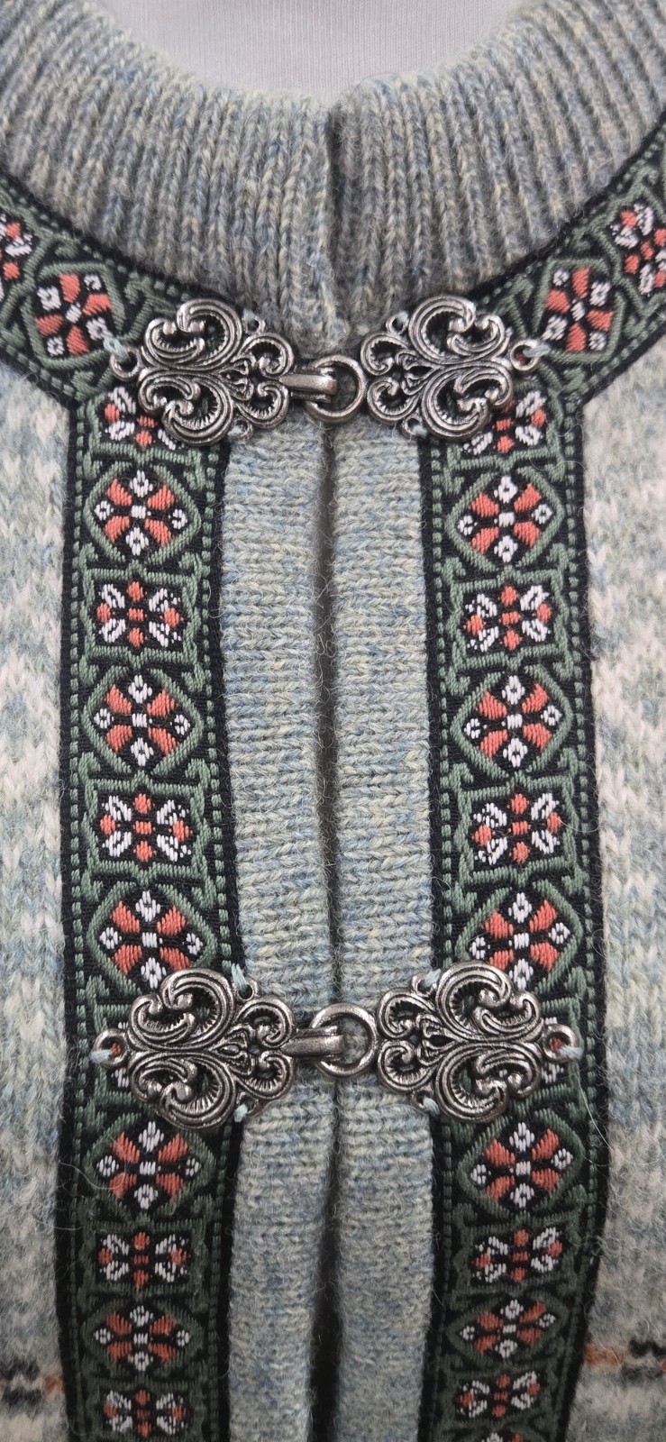 1980s SQUAW VALLEY Nordic Fair Isle Wool Cardigan Sweater Filigree Metal Clasps