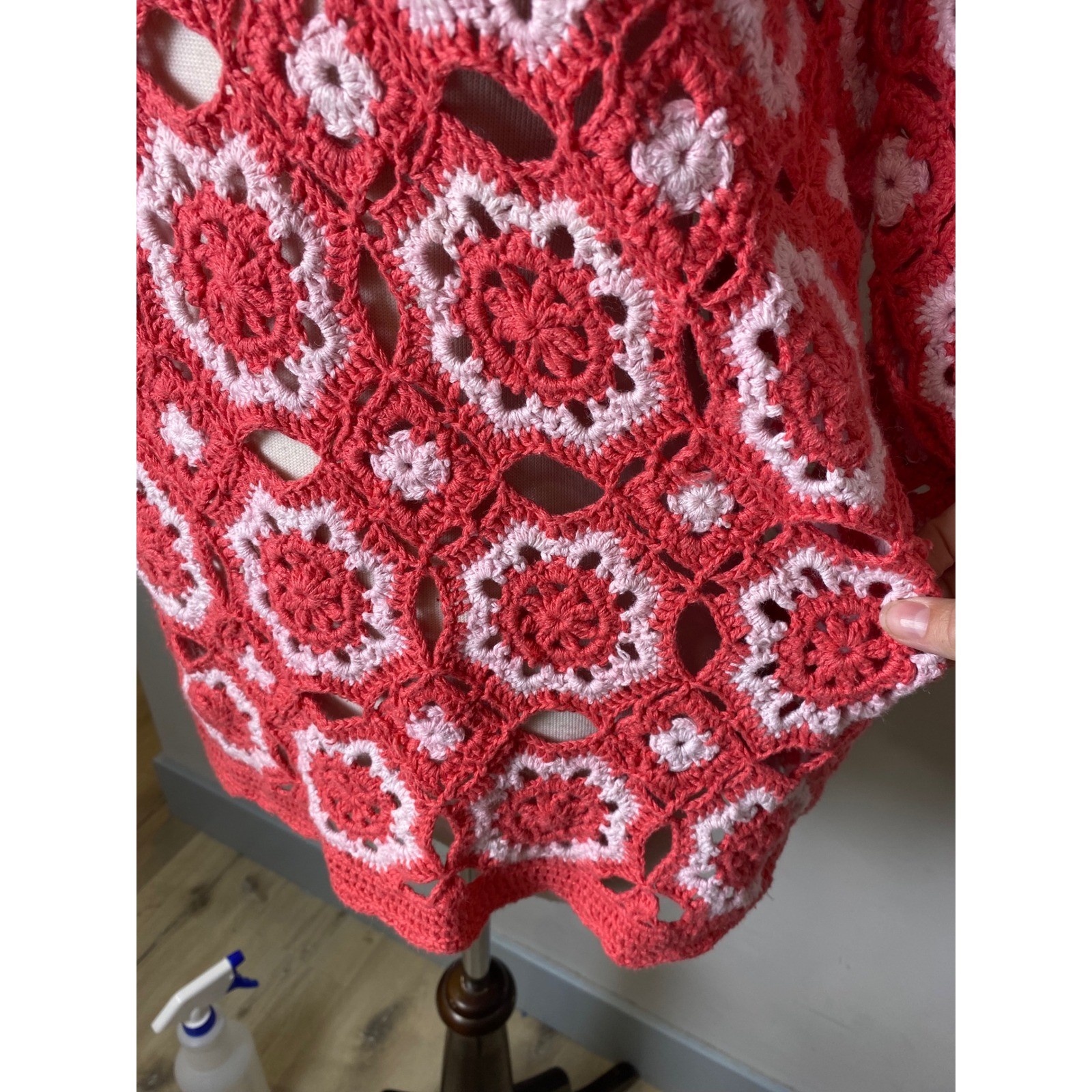Vintage One Step Up Crochet Granny Square Sweater V-Neck Coral Pink 90s OSFA