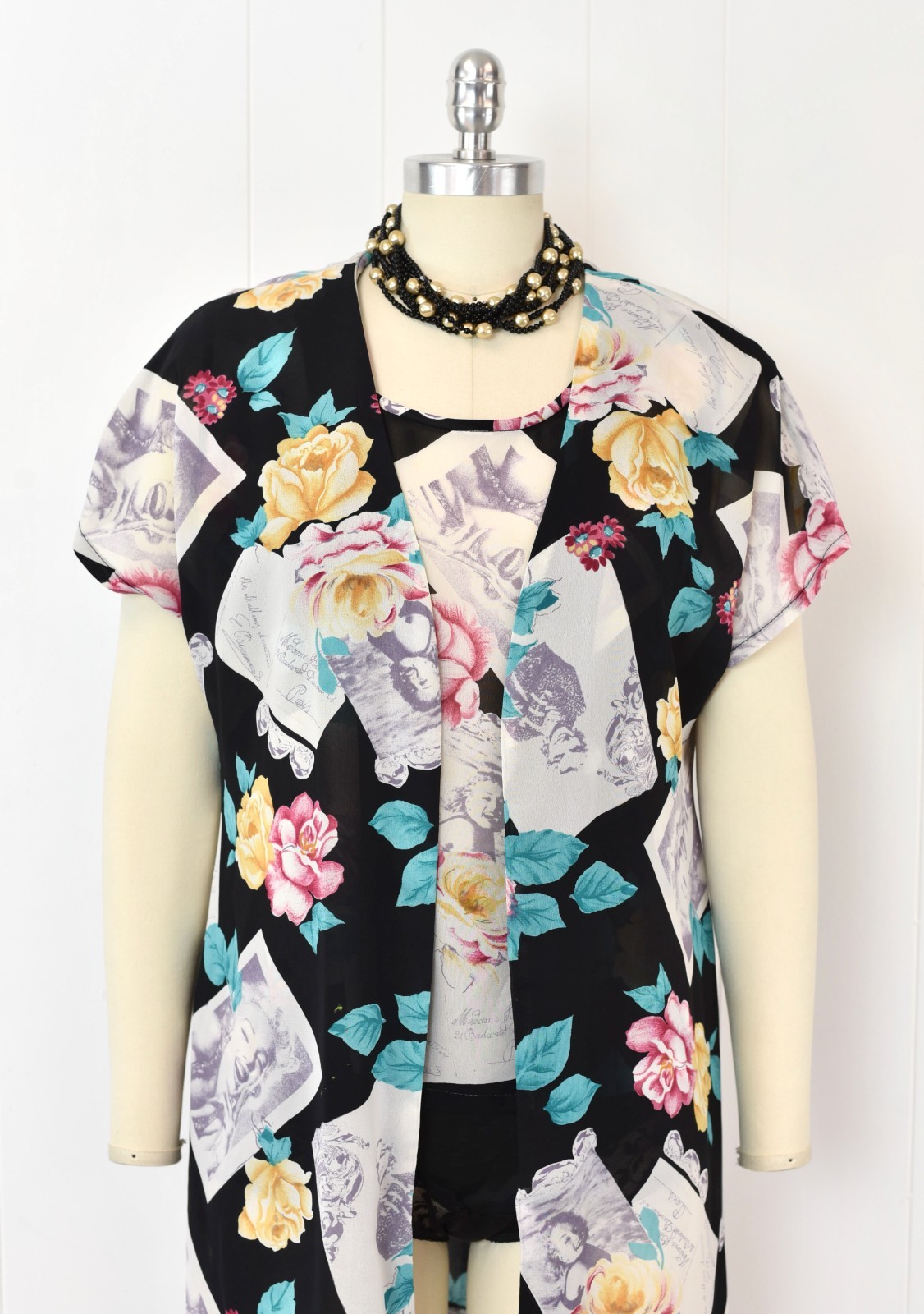 Vintage Marilyn Monroe Novelty Print Floral Black Sheer Lingerie Top Robe Set