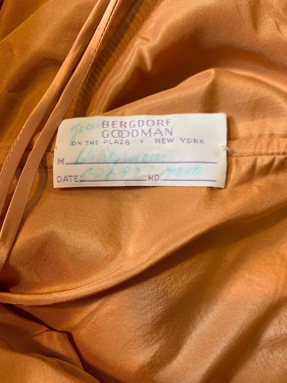 Geoffrey Beene VTG 1990s Textured Silk Apricot Beige Strapless Evening Gown 2/4
