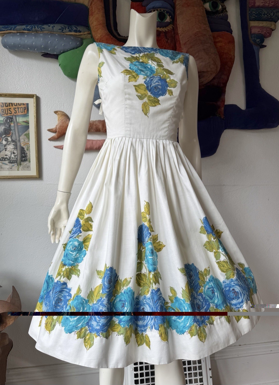 Vintage 1950s BORDER PRINT SUNDRESS Dress Cotton Blue ROSES Bows Metal Zipper XS