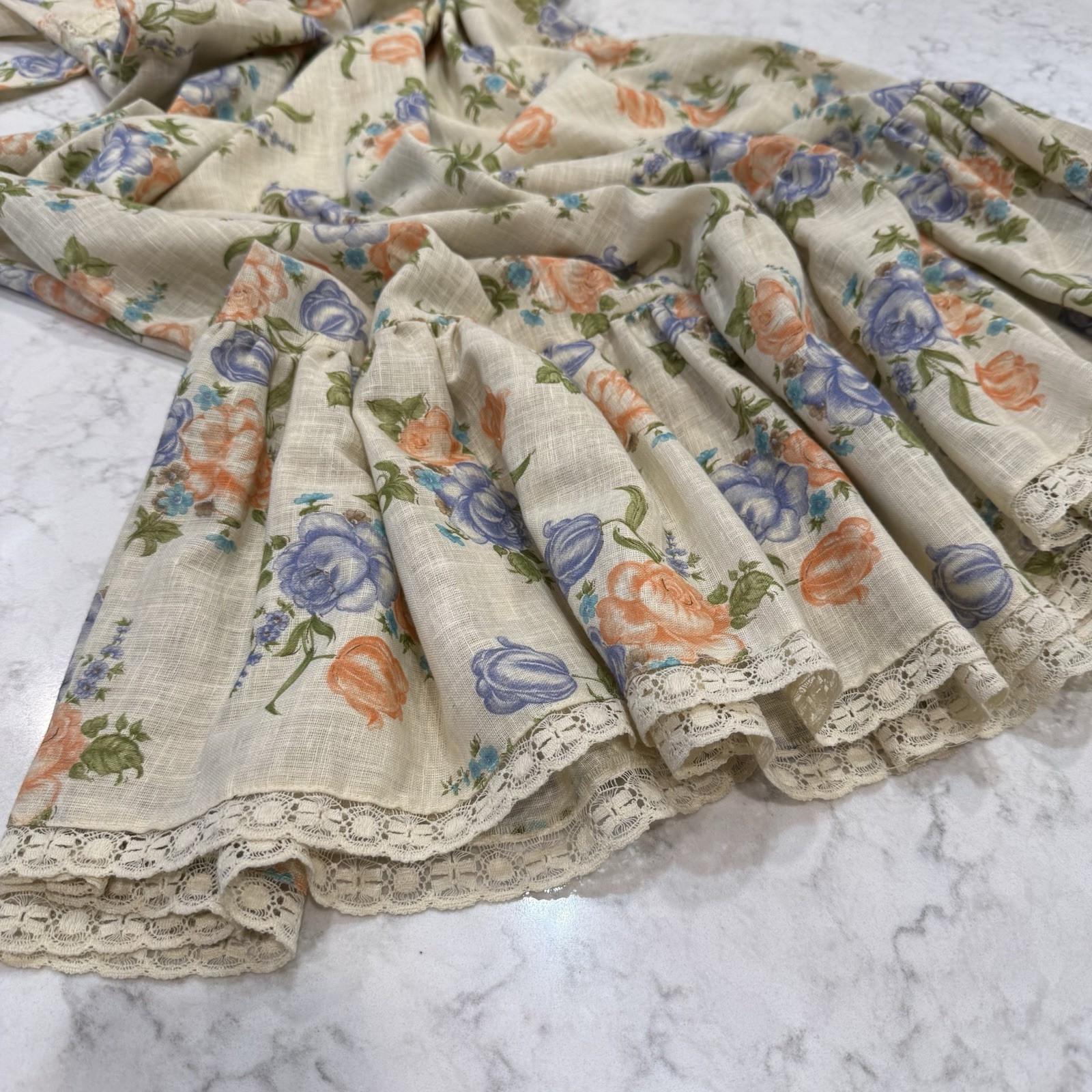 1970s Rag Dolls San Fransisco Floral Maxi Dress XS Tall Tiered Lace Hem Garden