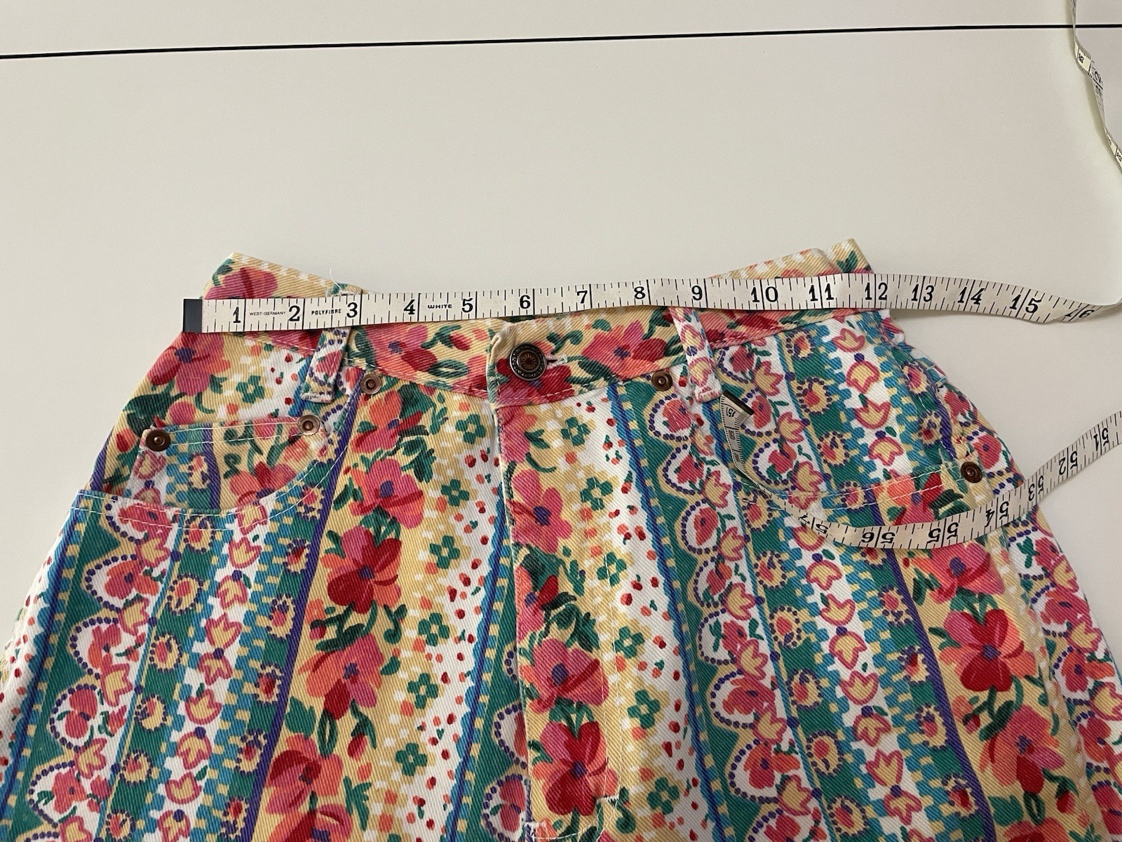 Vintage 80s 90s Floral Print High Rise Hippie Grunge Punk Denim Jean Shorts XS