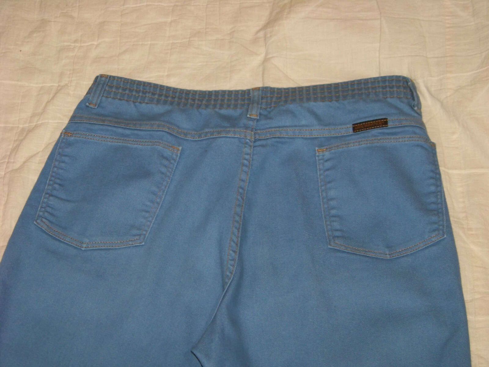 Vintage Lady Maverick Jeans – Size 14 (28″ Inseam) – Style A1165LB – Blue