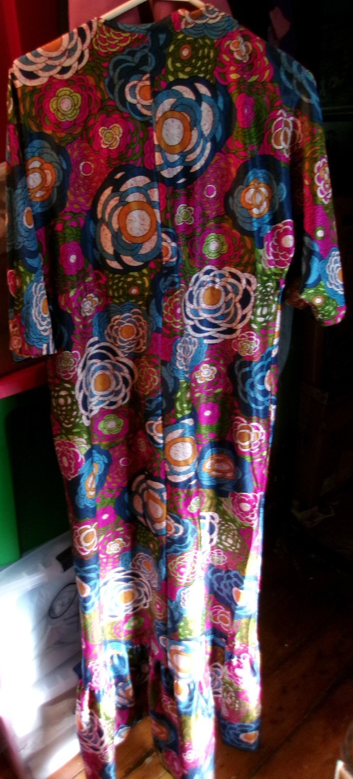 Vintage 60’s-70s Women’s Lounge Cover-Up Caftan Dress Sz M/L ruffle bottom Maxi