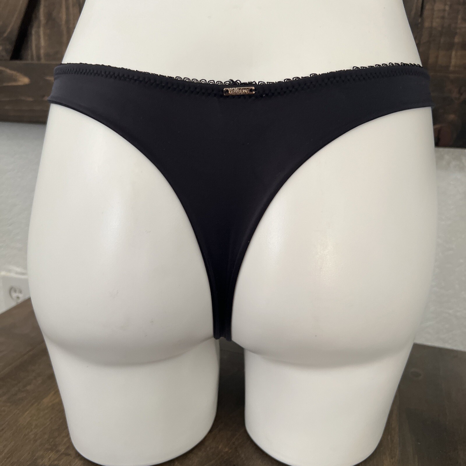 Valisere Black Nylon Lace Thong Low Rise Panties Bikini Sz-small