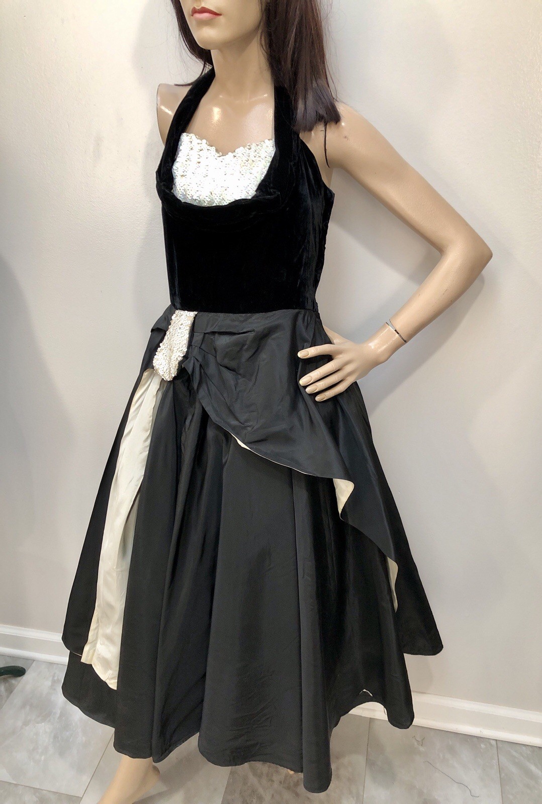 VTG 50s VELVET Sweetheart Iridescent Sequin Cascade PEPLUM COCKTAIL HALTER DRESS
