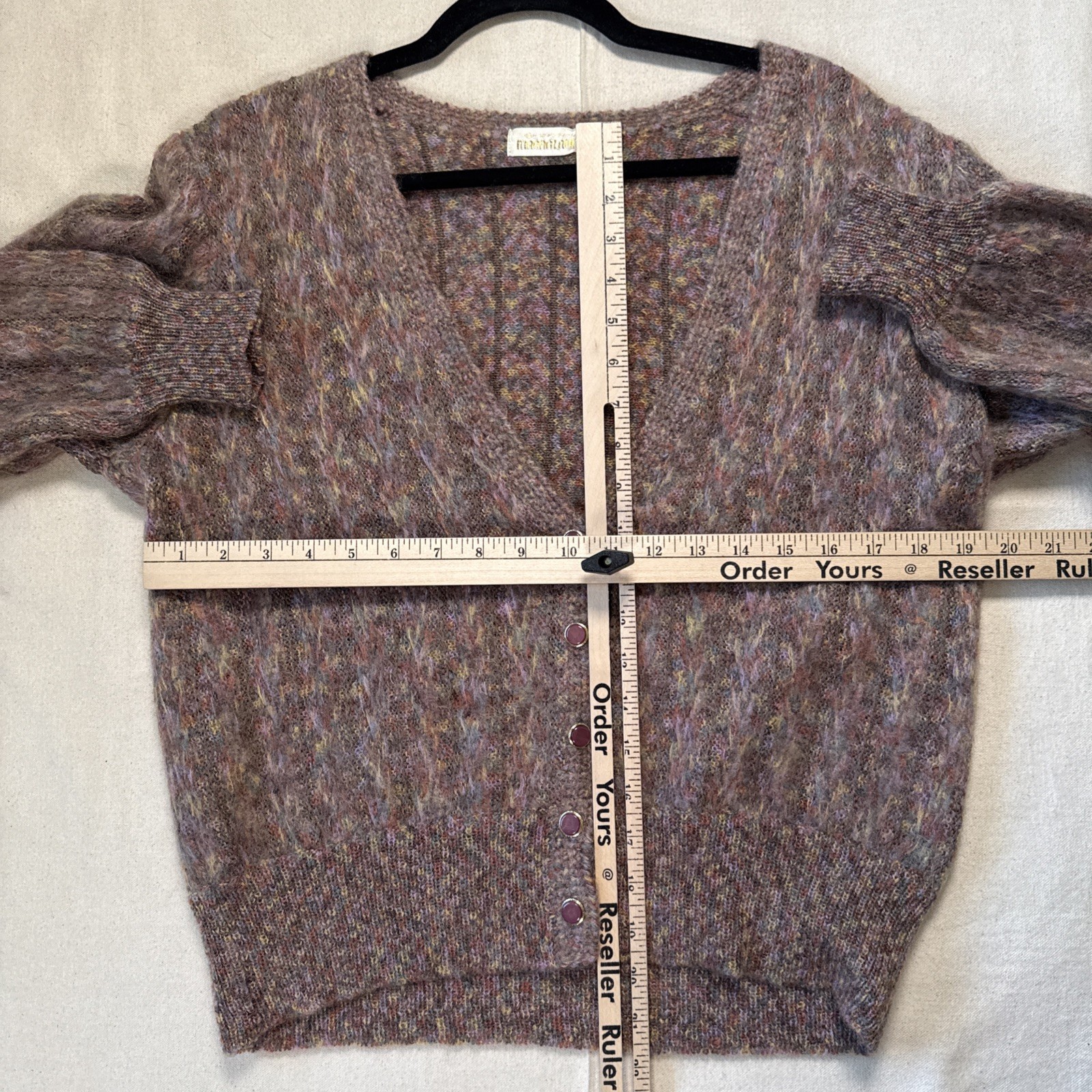 Vintage 80s Japanese Alpaca Blend Cardigan Sweater. MAGNA LAUDE