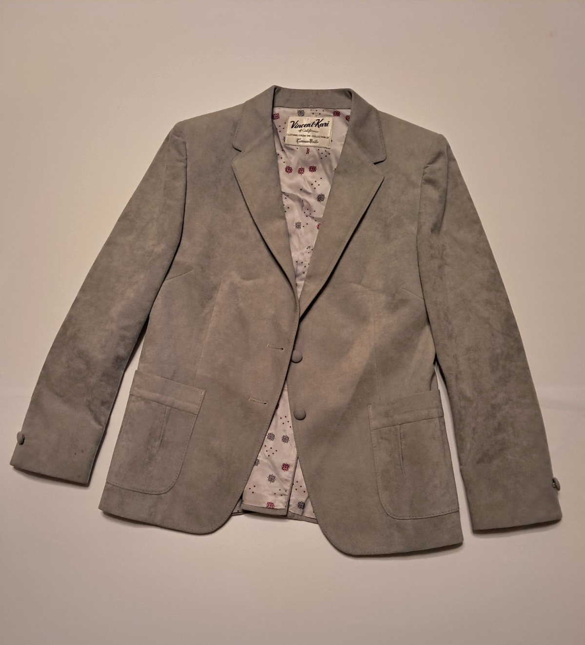 Vintage Vincent-Kari of California Women’s Grey Ultra Suede jacket