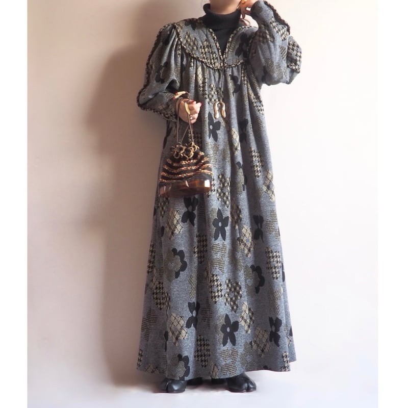 Stunning David Brown, 1970s metallic balloon sleeve houndstooth flower dress