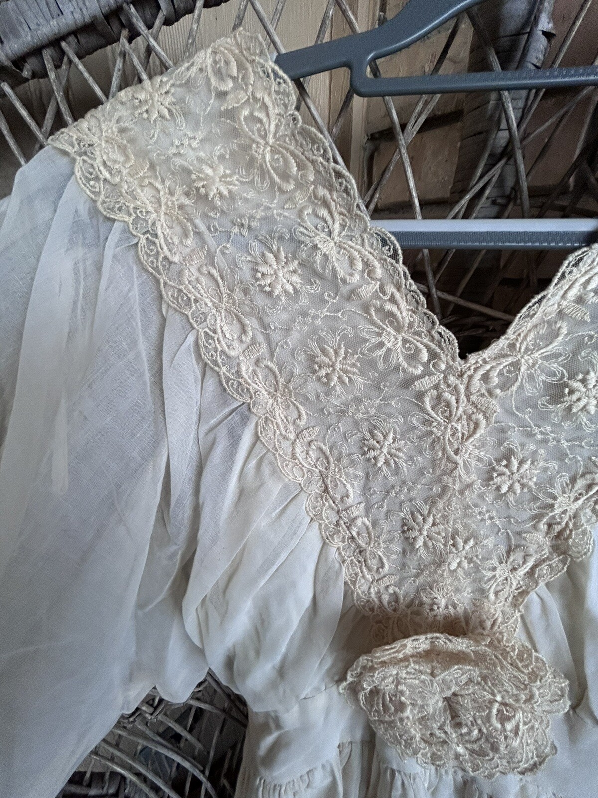 Vintage Ivory Prairie Dress 3/4 Puffy Sleeves Embroidered Lace Bodice 25” Waist