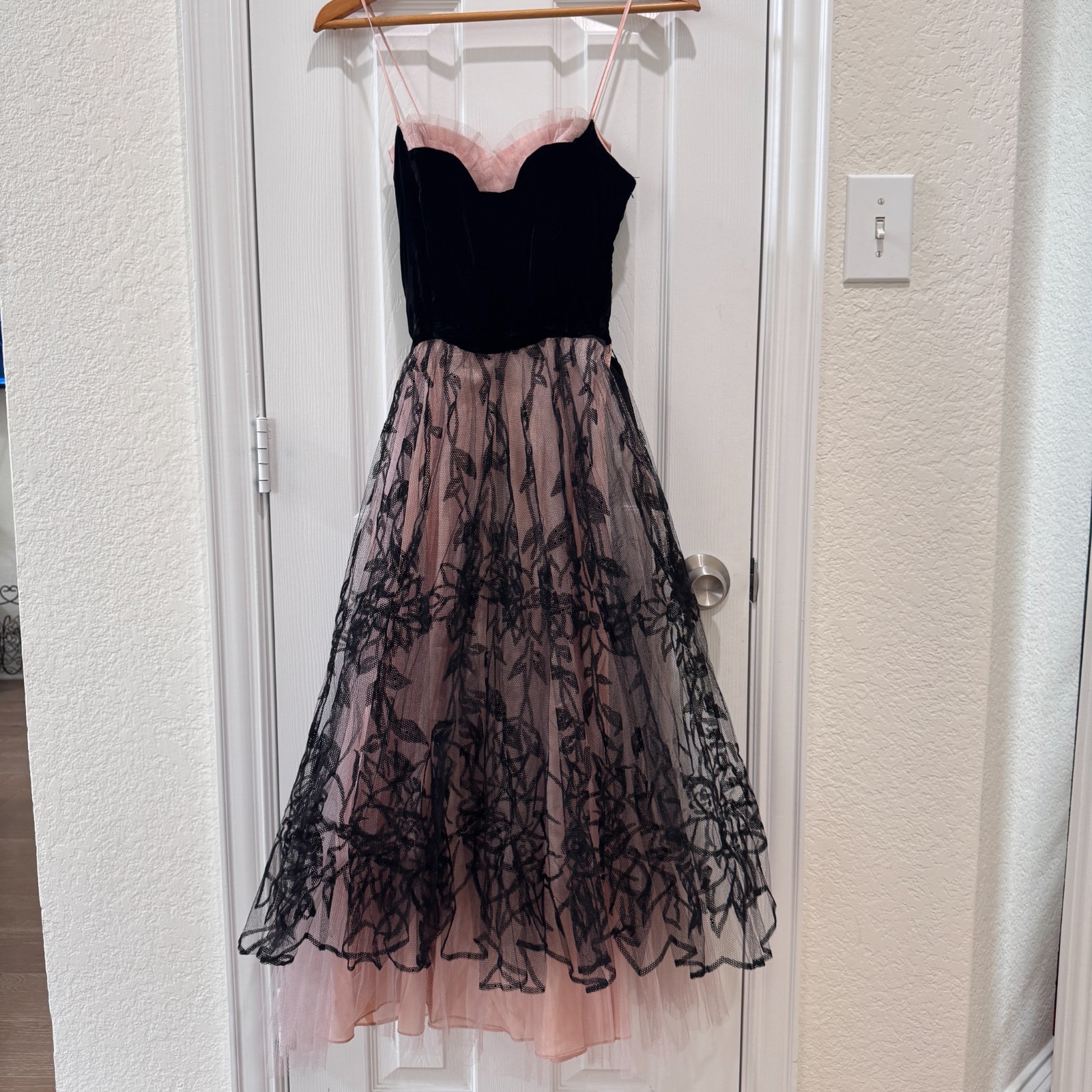 Vintage 1950s Party Prom Dress Black Velvet Pink Tulle Flocked Floral XS Cupcake
