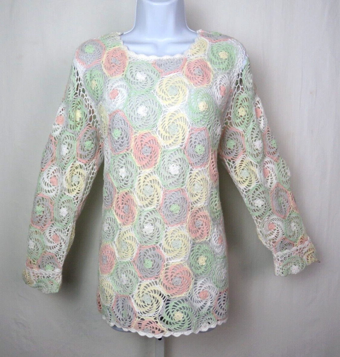 VTG 1980s BFA CLASSICS CROCHETED FLORAL TOP SIZE MEDIUM COTTON RAMIE LINED