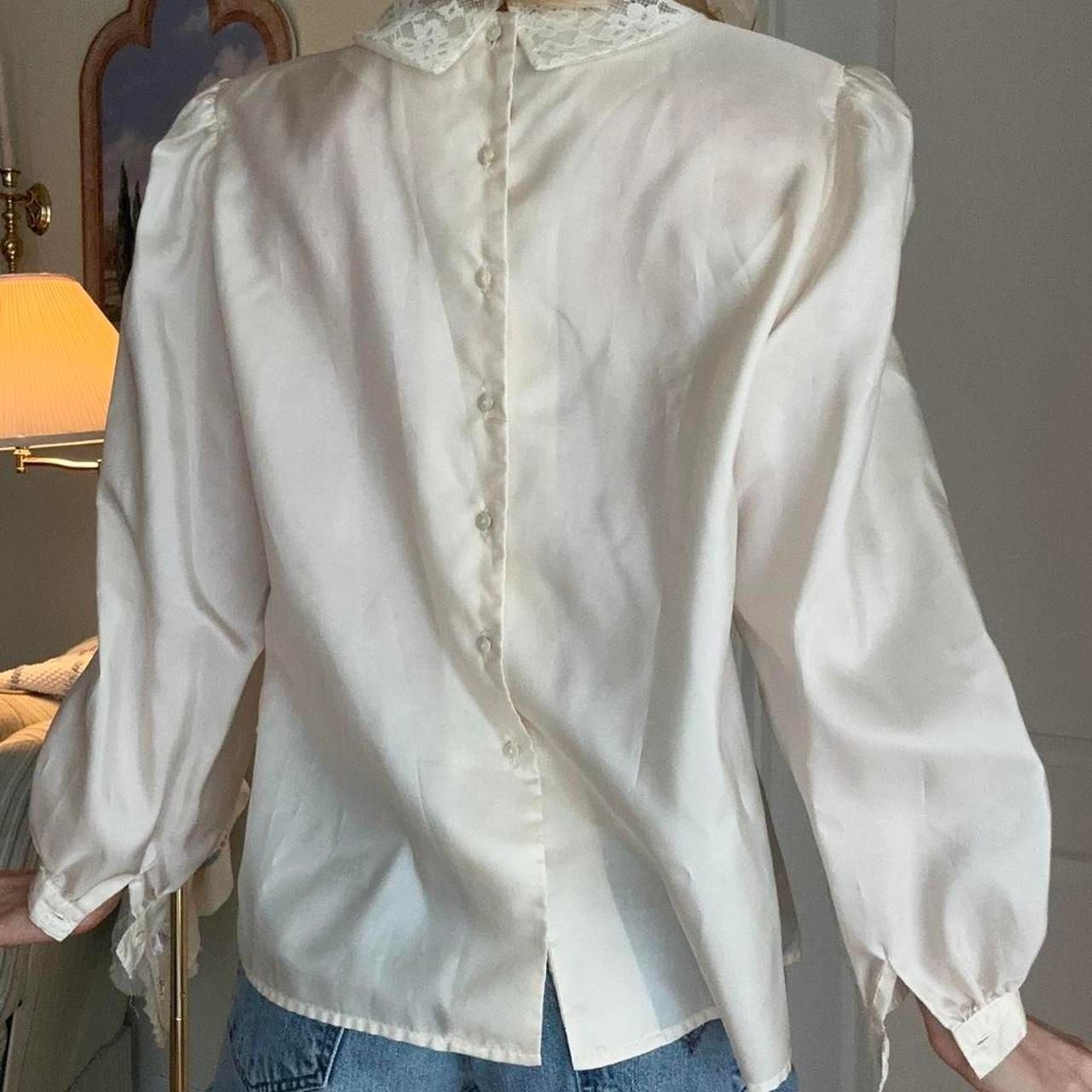 Vintage 80s Floral Embroidered Lace Collar Blouse