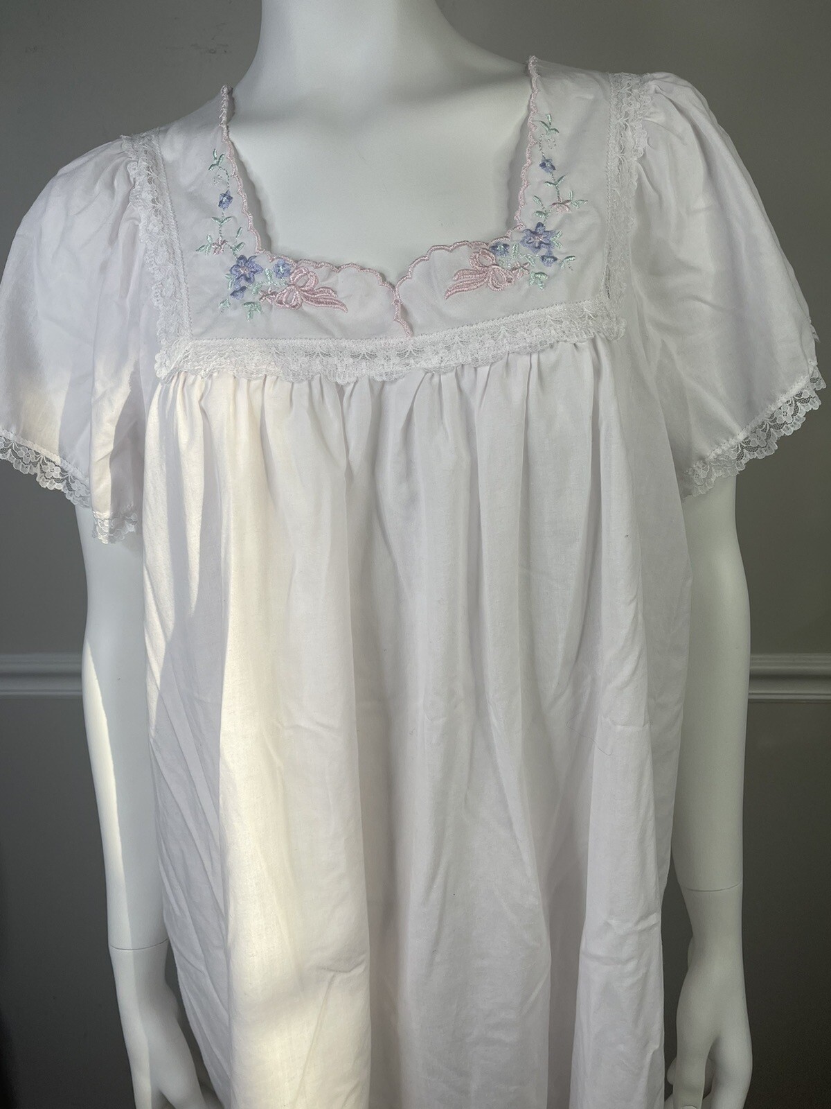 Vintage Carole Pink Semi Sheer Lightweight Cottage Prairie Nightgown Large
