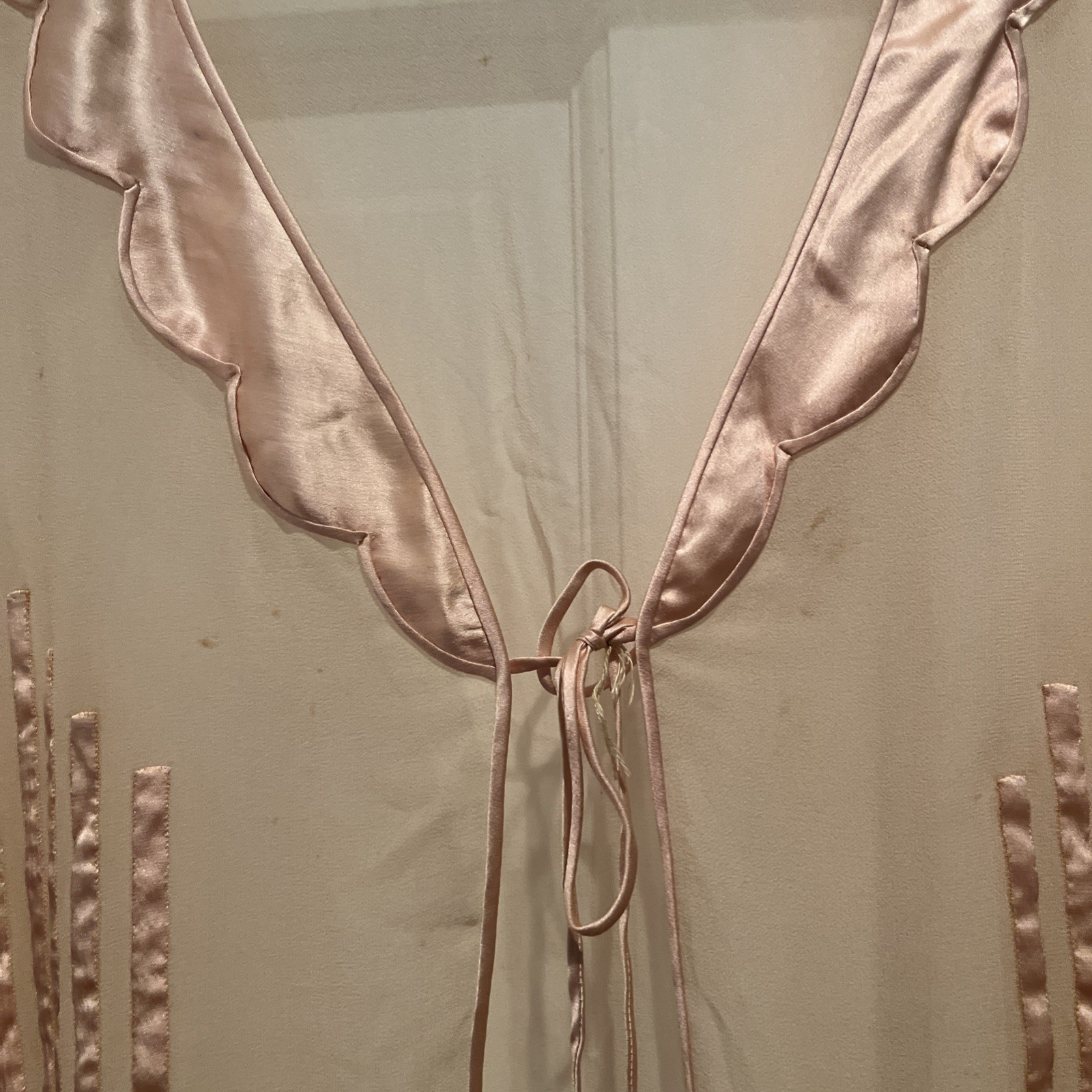 Antique 1920s Pink Silk Chiffon Peignoir Dressing Robe Satin Art Deco Lingerie