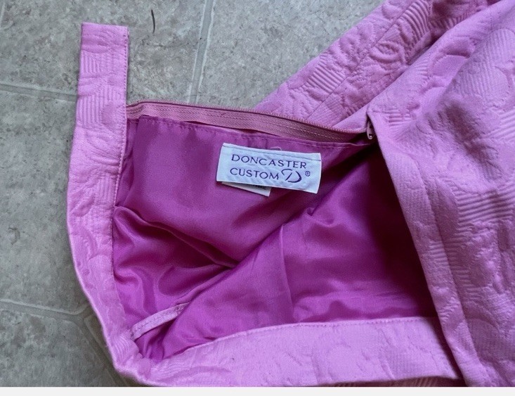 Vintage Don Caster Pink Embossed Floral Pencil Skirt Women’s 4 Barbiecore Midi