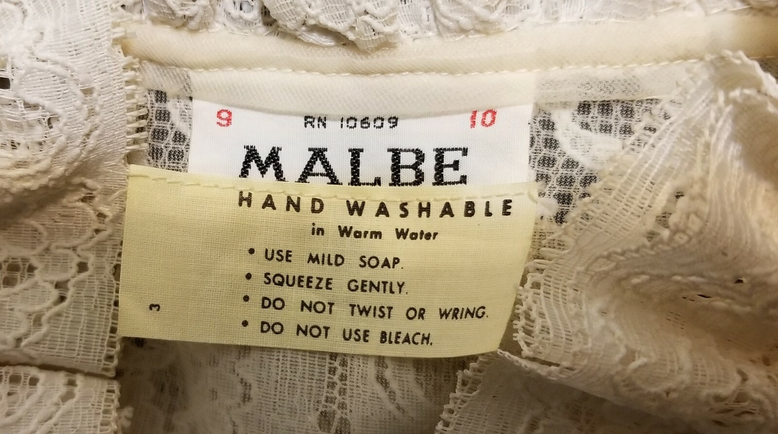 VINTAGE 2 PIECE MALBE LACE TOP & LONG WOOL SKIRT ~ 9/10 ~ 60’s