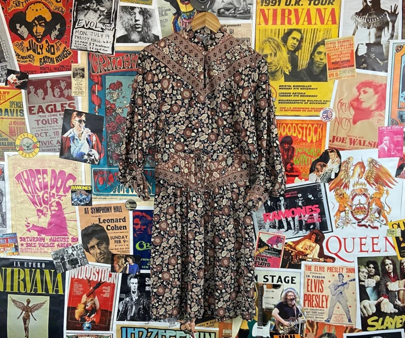 Vintage Women’s 70s Brown Floral Foxy Lady Long Sleeve Boho Western Dress Size 2