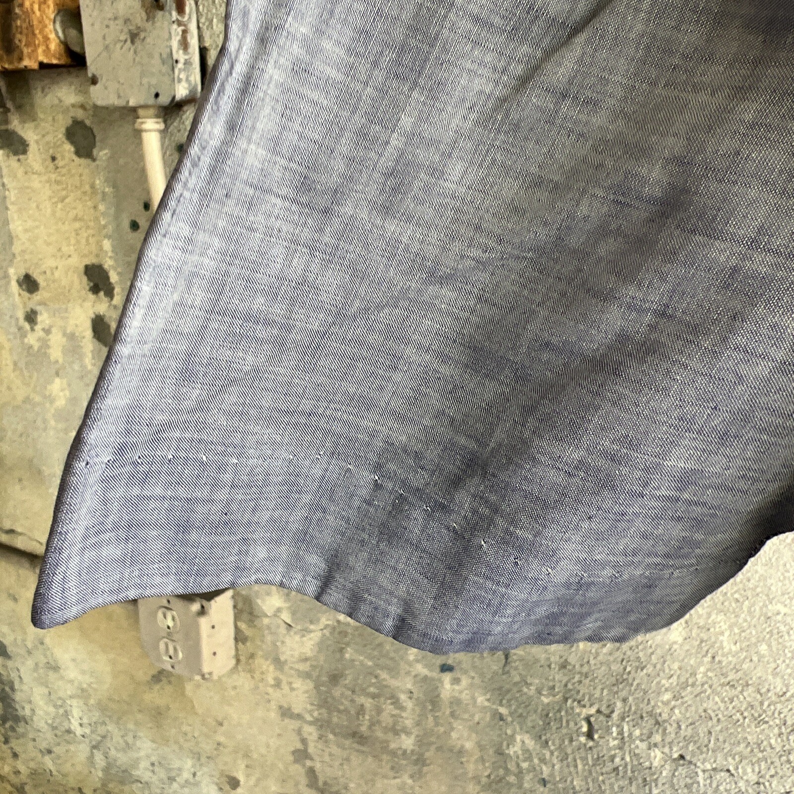 Vintage 1930s Blue Chambray Cotton Midi Dress Bust Pockets Shell Shaped Buttons