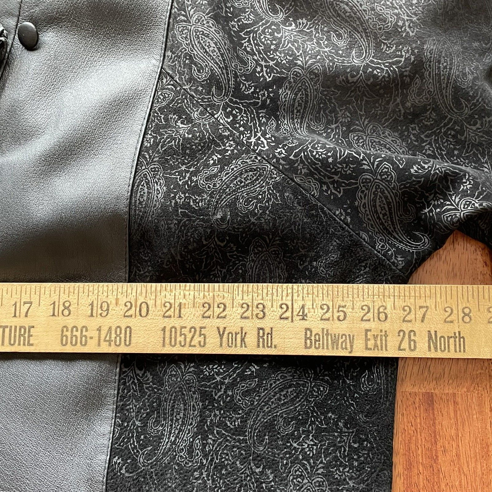 VTG Leather Coat Jacket Puff Paisley Embossed Sleeves Thinsulate Black Women’s L