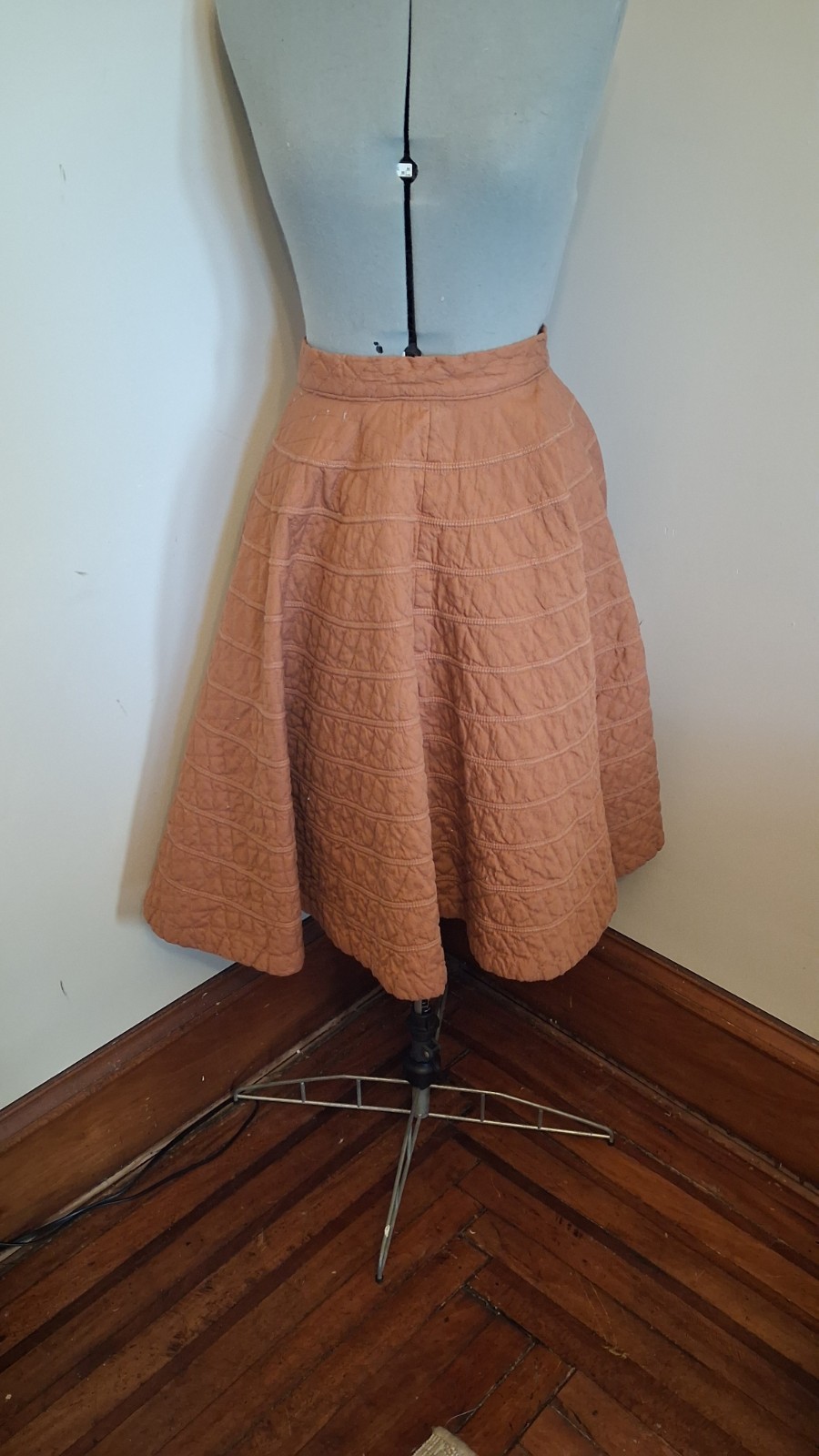1950s Quilted Circle Skirt, Brown Allen’s Size S/XS Rockabilly Swing Skirt