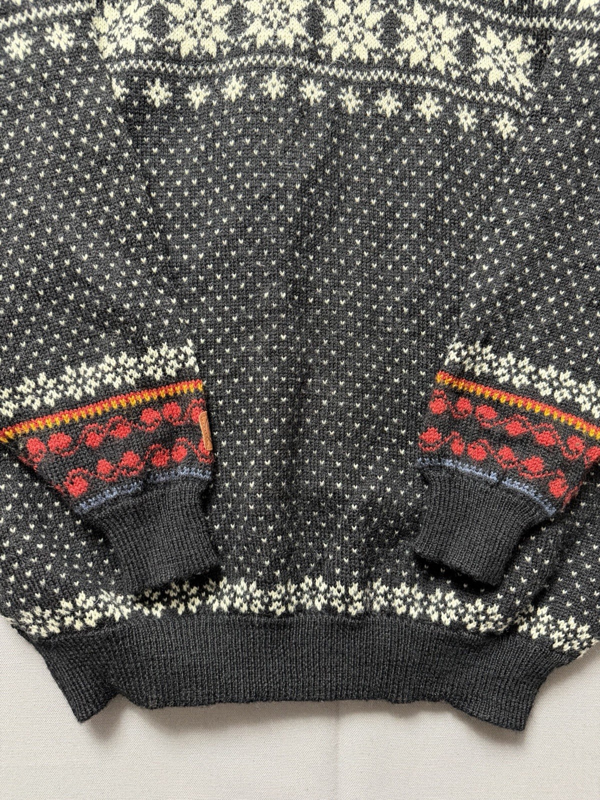 Vintage Selbu Tradition Norwegian Wool Sweater – Size S (Fits M/L, See Sizing)