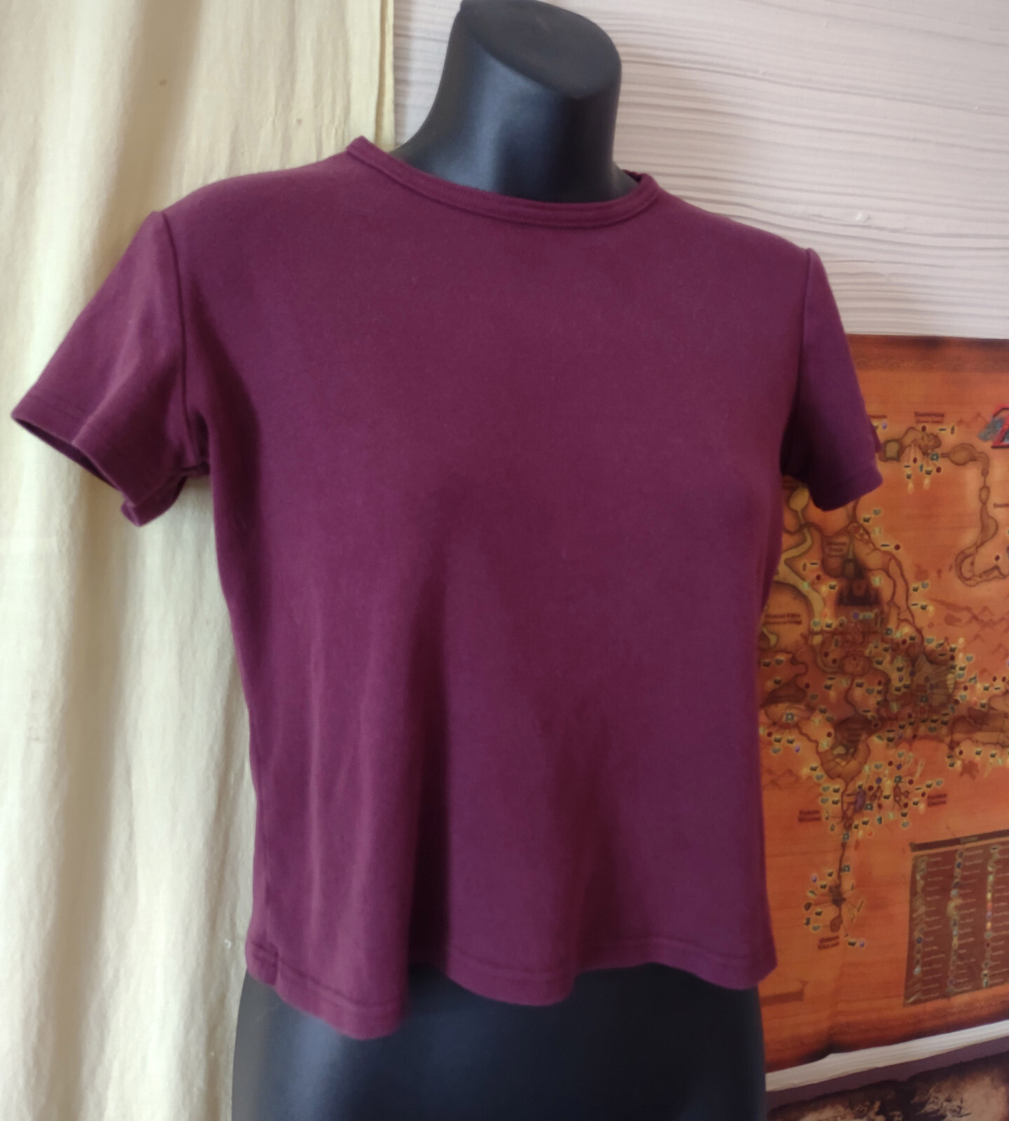 Authentic Vintage 1990s Burgundy Red Thick Cotton T-Shirt Size S Rue 21 Brand