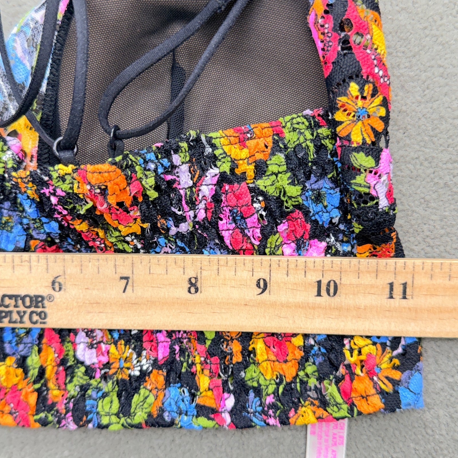 Victoria’s Secret ” Pink ” Bralette Floral Womens Sz Small Black Leather Straps