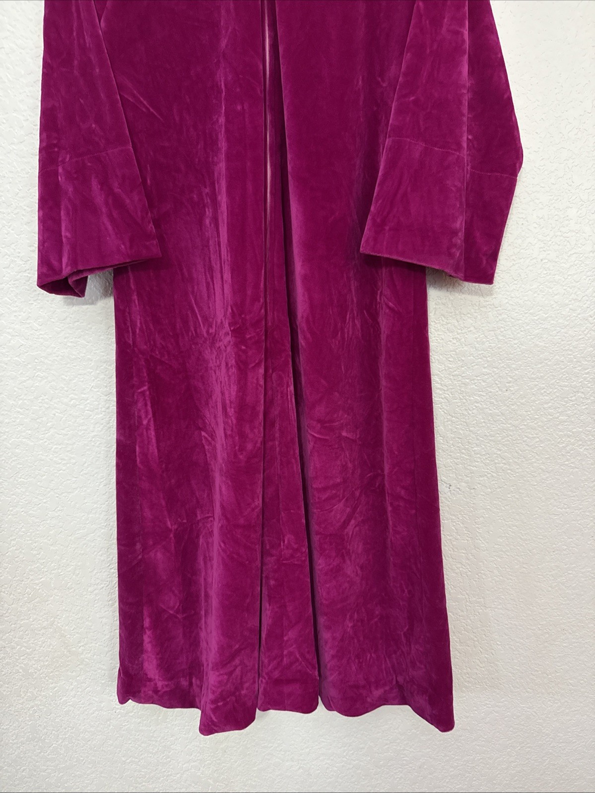 Vintage Handmade Velvet Housecoat Robe Magenta Full Length Zip Size Small NWOT