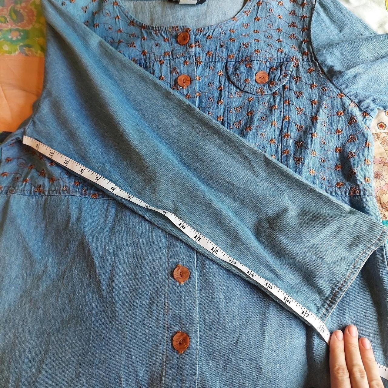 Vintage 100% cotton denim top with brown embroidered floral details.