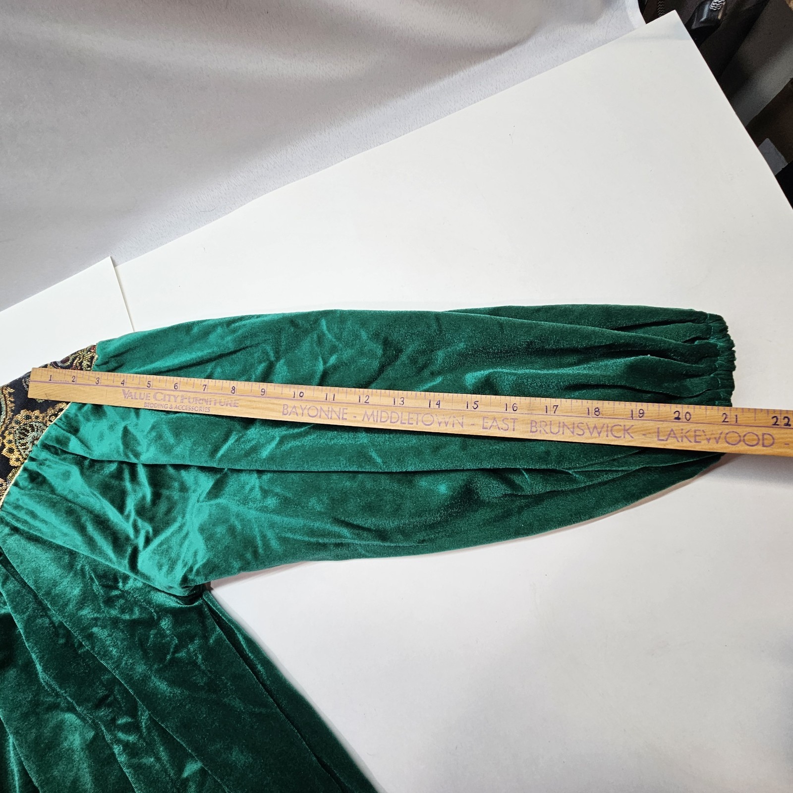 Vintage MCM Velour Embroidered Bathrobe Emerald Green Women’s Petite USA