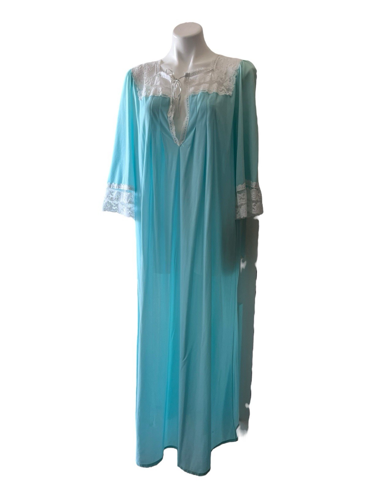 Vtg womens 1970s Aqua Acetate Full length nightgown Lace By Lane Bryant 42-44