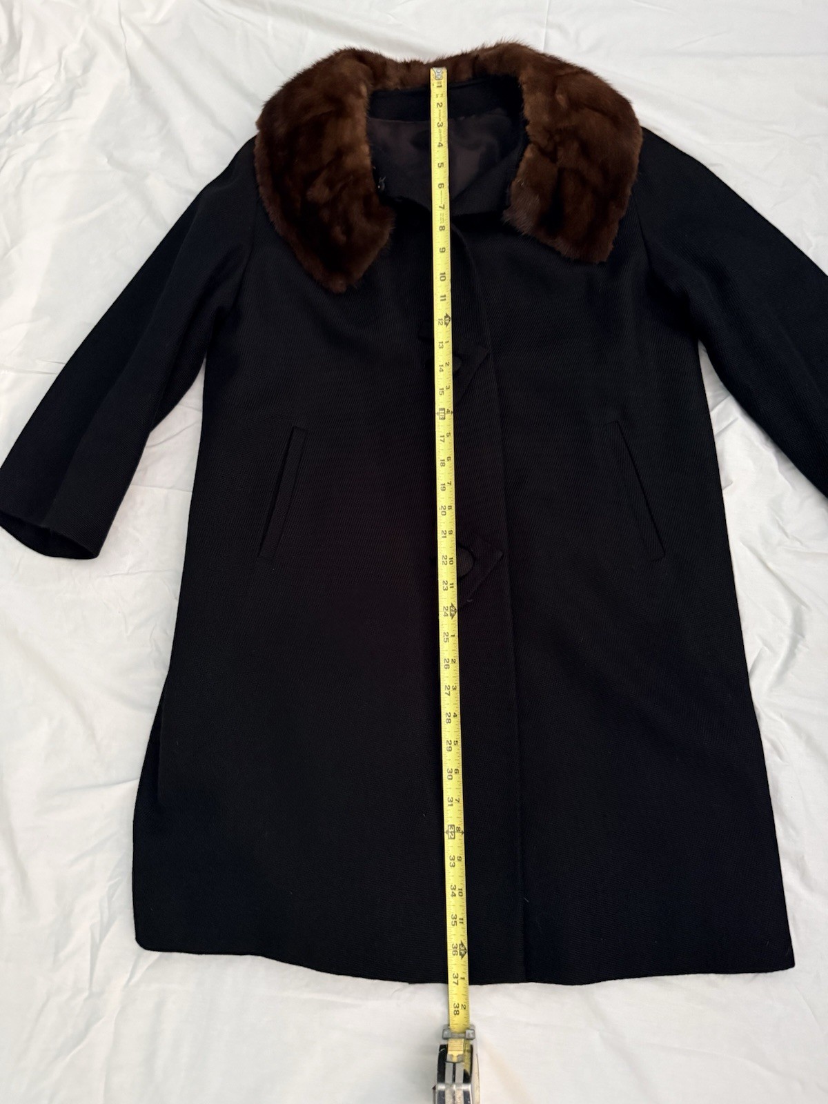 Vintage Long Black Swing Fabric Coat 50s 60s Real Fur Collar M USA jacket winter