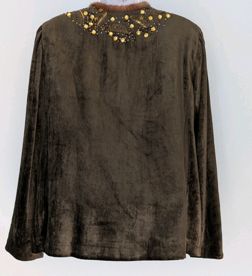 Worth Beaded Velvet Top Women’s 8 Green Faux Fur Neckline 18% Silk Long Sleeve