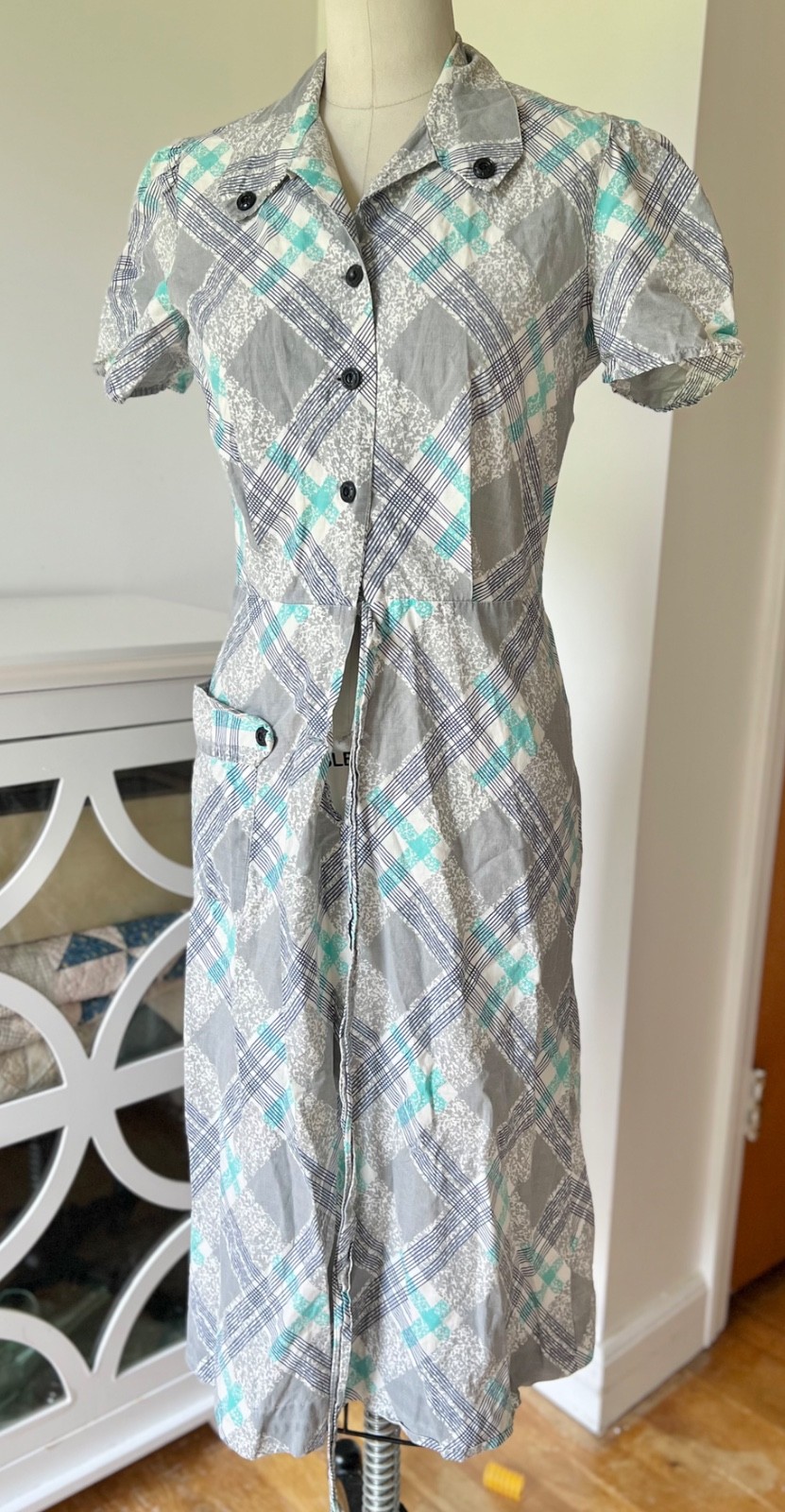 Vintage 1940s Day Dress Cotton House Dress Happy Home By Reliance Plaid XS S
