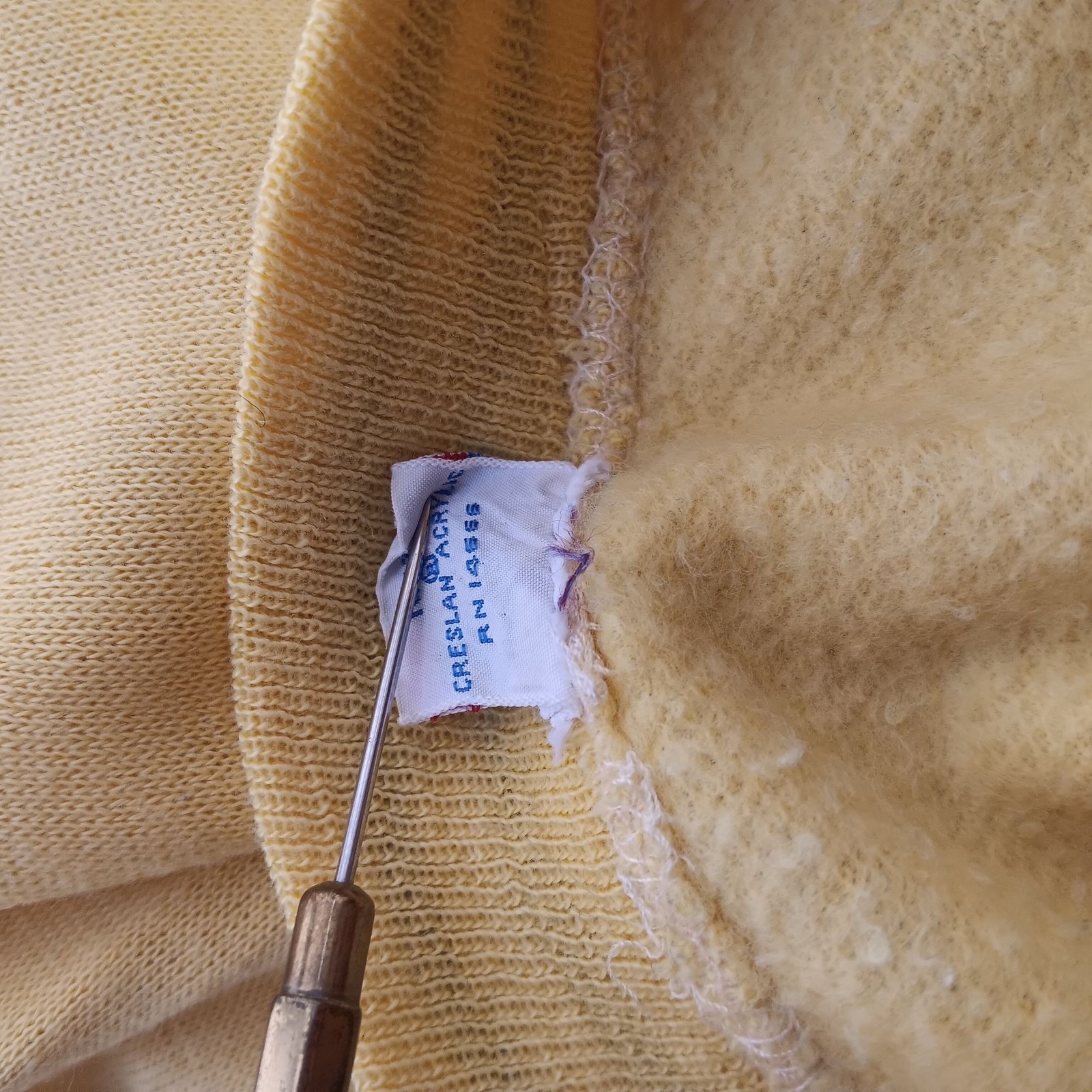 True Vintage Creslan Sweatshirt Medium Yellow Pullover Top Ringer Striped 1970s