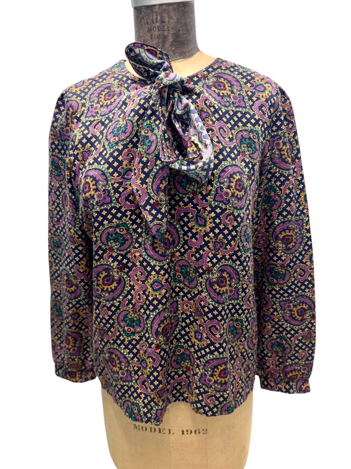 Vintage 1970s Jolene Fashion Purple Paisely Pussy Bow Blouse Size 12
