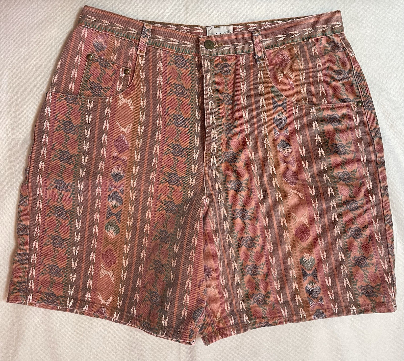 VINTAGE DENIM REPUBLIC Womens 15/16, High Waist, Southwest Design, Jean Shorts