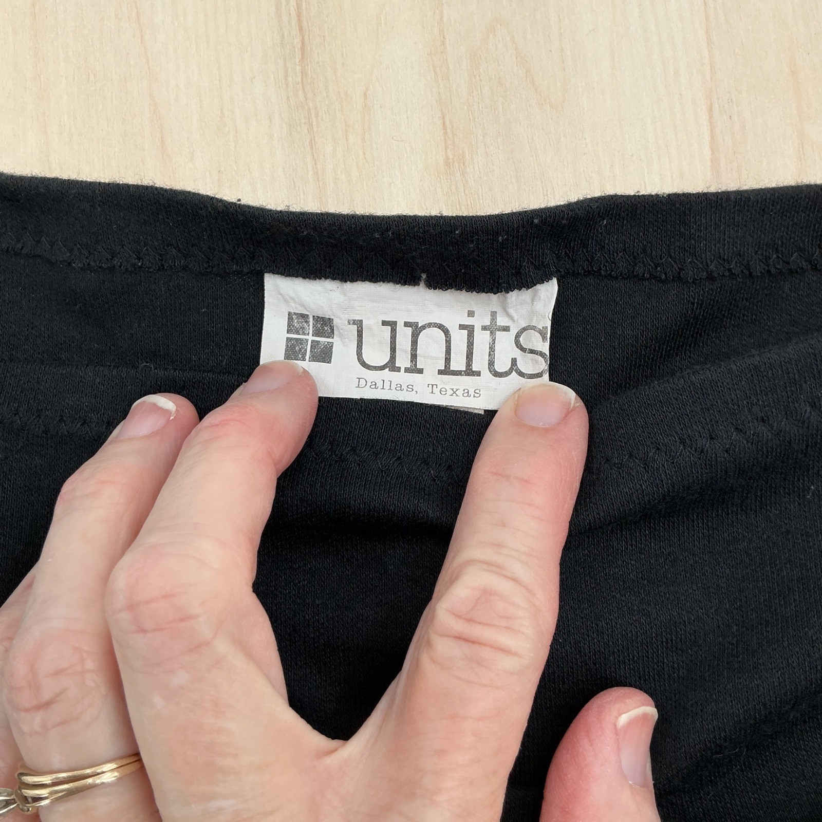 Units T-Shirt Womens Free Size Black Boxy Short Sleeve 80s Vintage Minimalist