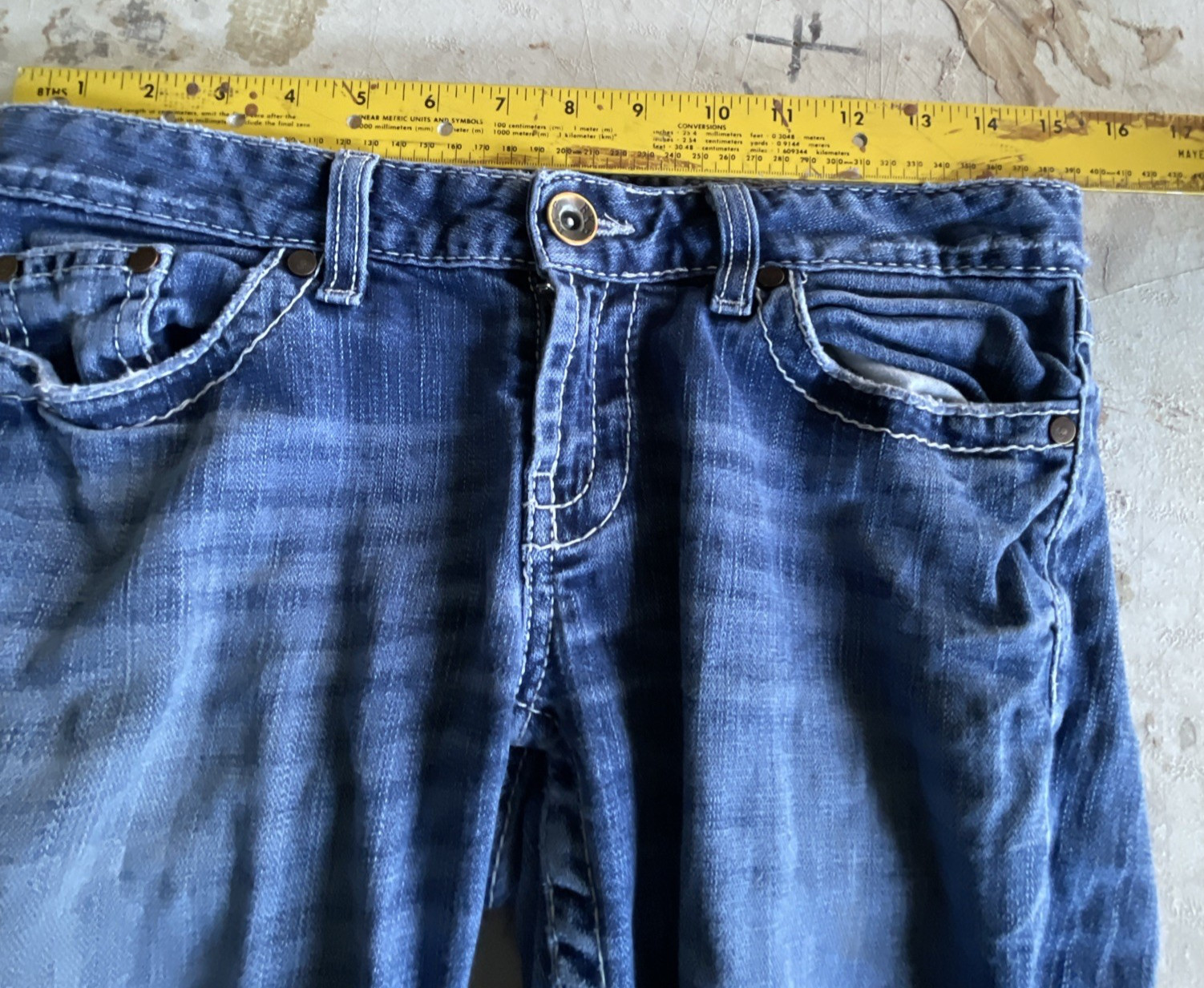 VTG BKE Madison Jeans Womens Sz 29×31.5 Flared Distressed Holes Tears Fraying