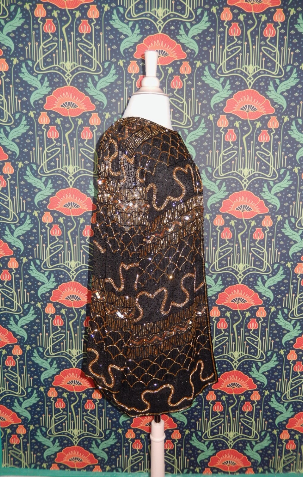 Vintage 90’s Y2K Black Gold Sequin Silk Beaded Glam Bling Trophy Jacket Top L/XL