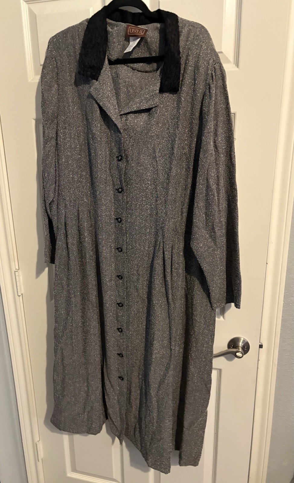 Woman’s Size 30 Vintage Coat Dress