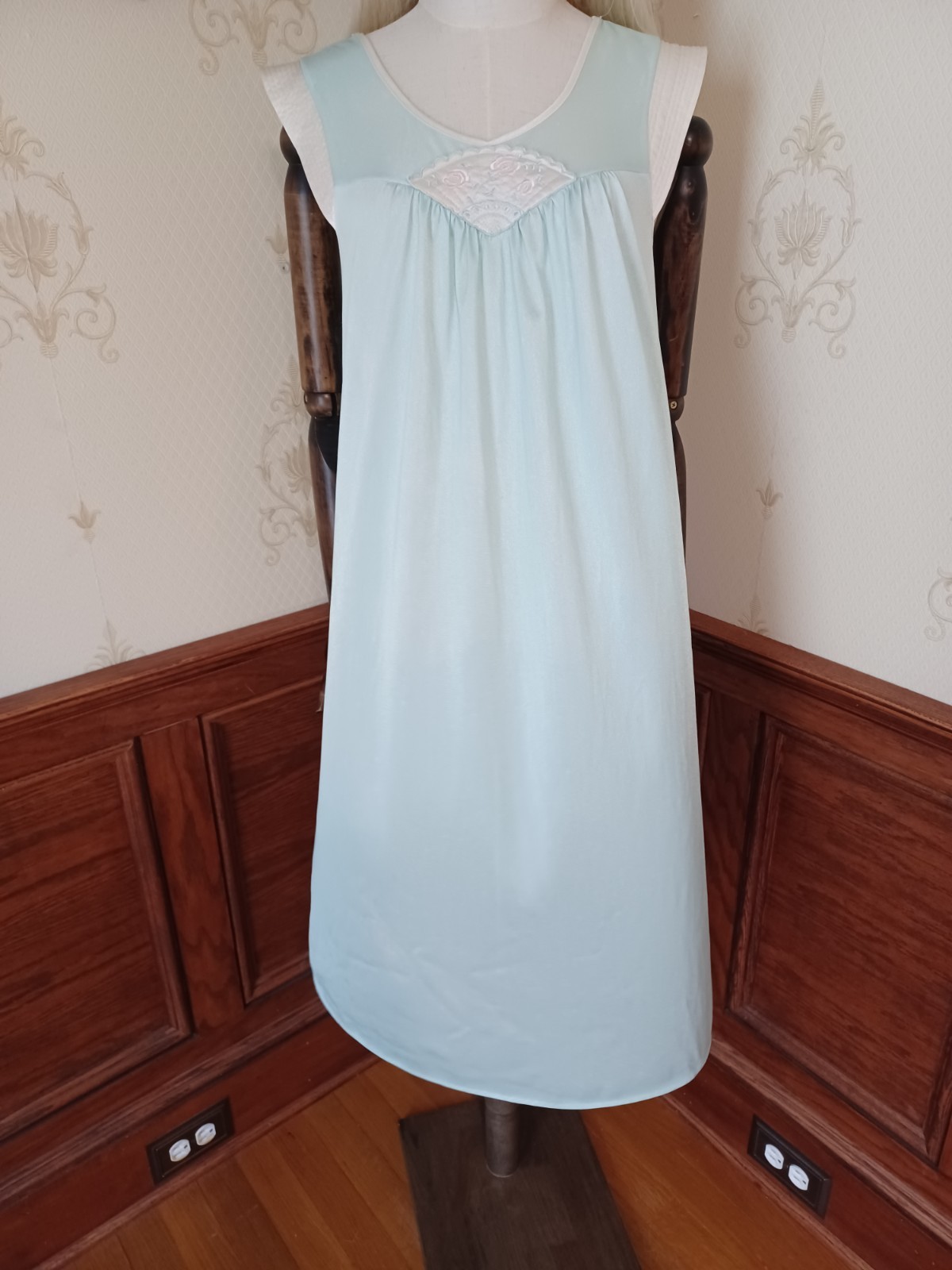 Vintage 1960s/70s Paramount Sea Green/Floral Fairy Cottagecore Lingerie Dress