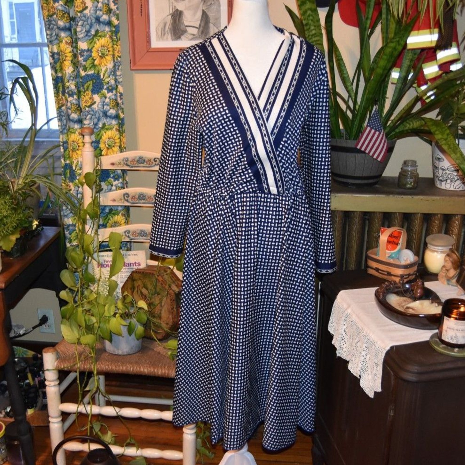 Vintage 1970s Lady Carol Polka Dot Midi Dress Long Sleeve Blue Size Large