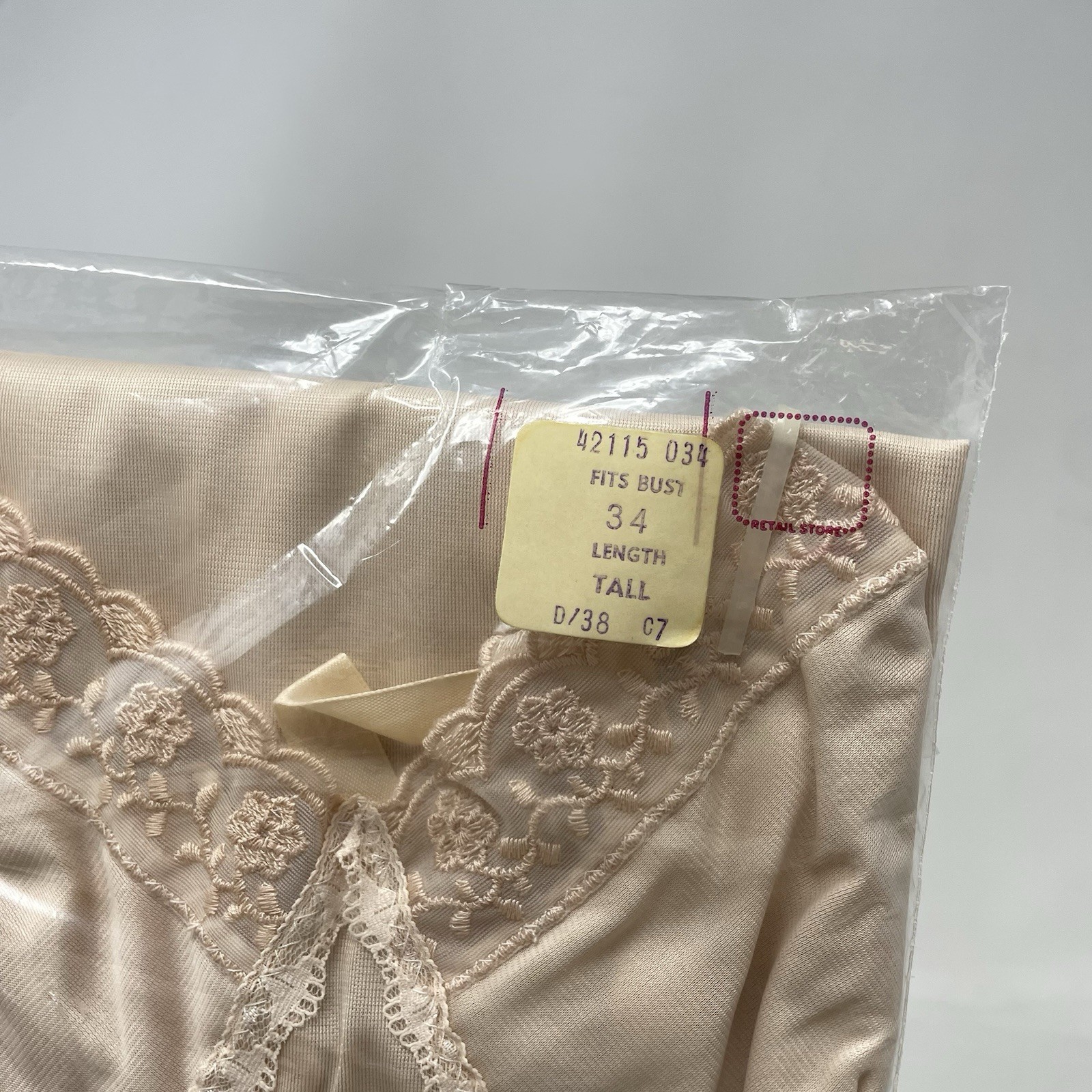 VINTAGE 60s 70s Sears The Doesnt Slip Dress Size 34 Tall Anti Cling Nylon NWT