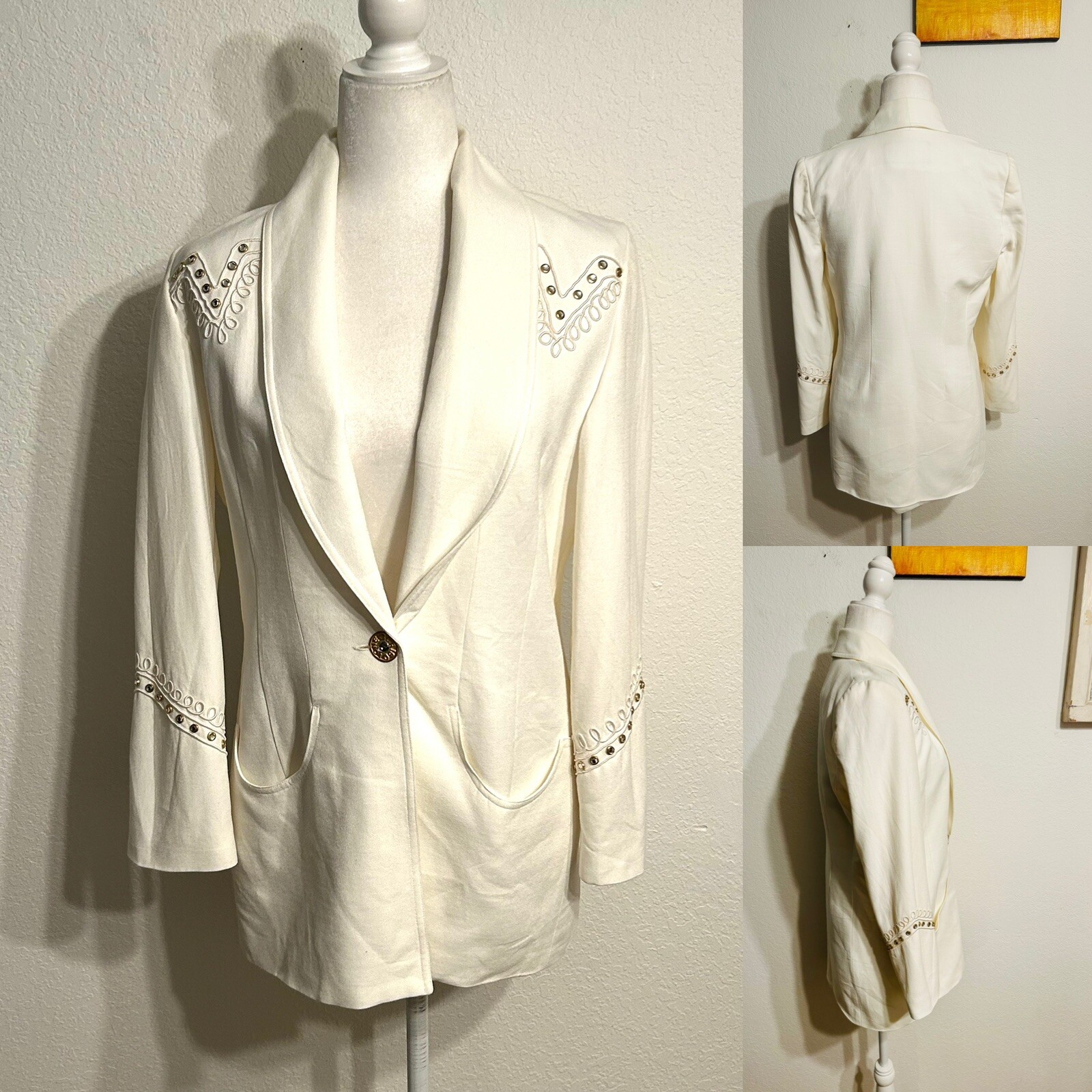 Vtg 80’s Criscione White Blazer Women XS Lined Gold/Silver Detail Logo Button