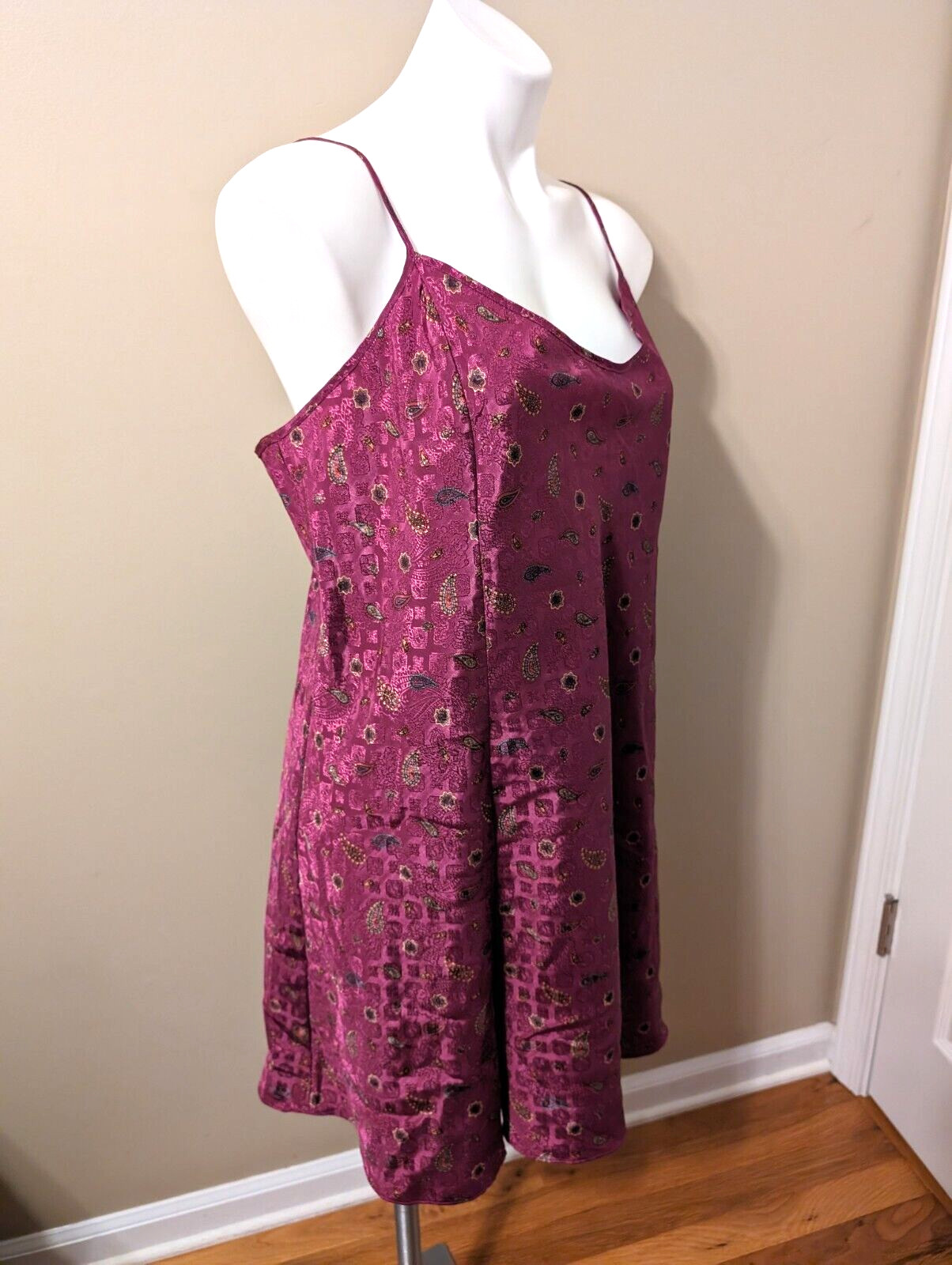 Inner Most Women’s Plum Paisley Satin Chemise/Slip Dress 1X Style: 17302 NWOT