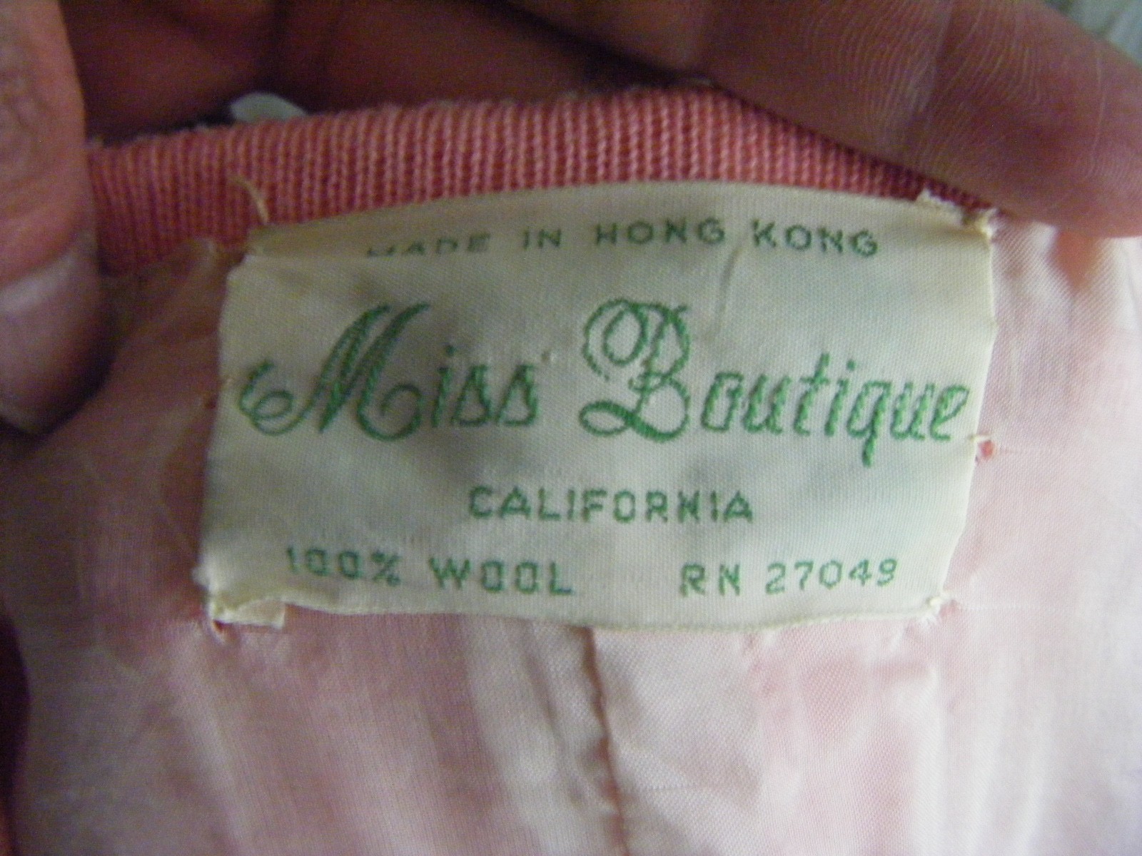 MISS BOUTIQUE CALIFORNIA Vtg 60s Pink Wool Beaded 3 pcs Skirt-Bust 34/Waist 27