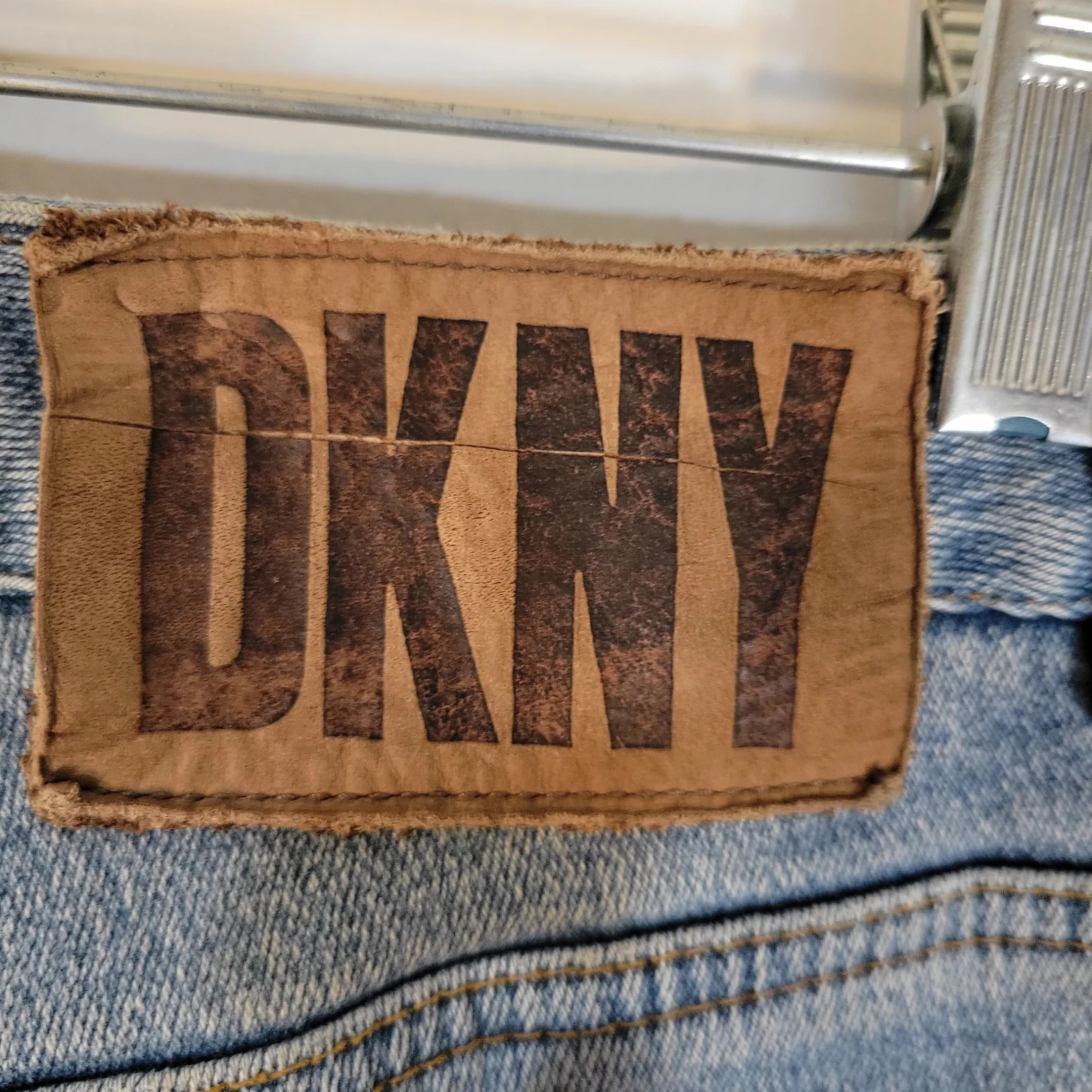 90s DKNY Jeans Denim Size 10 Waist 30″ Womens Cotton Spandex High Quality Donna